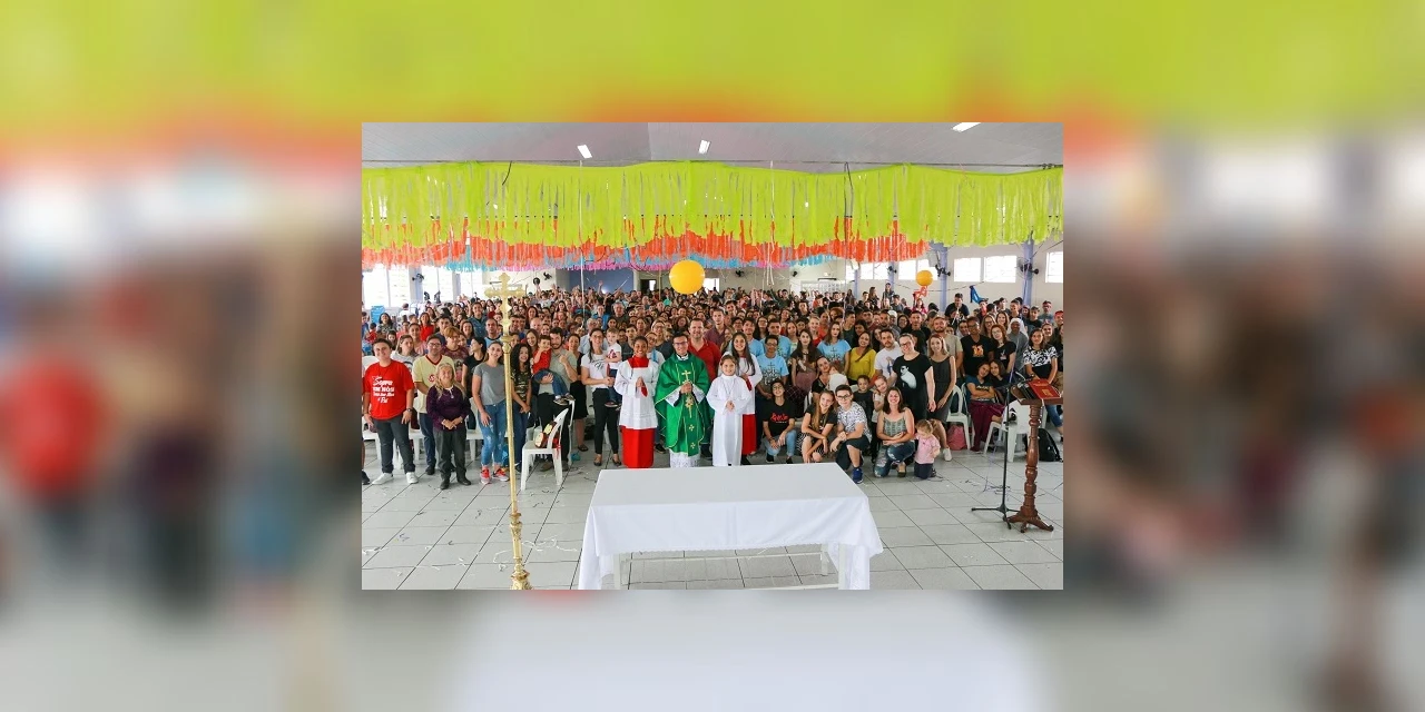 No Saron, louvor e momentos de espiritualidade fazem o Carnaval ser diferente