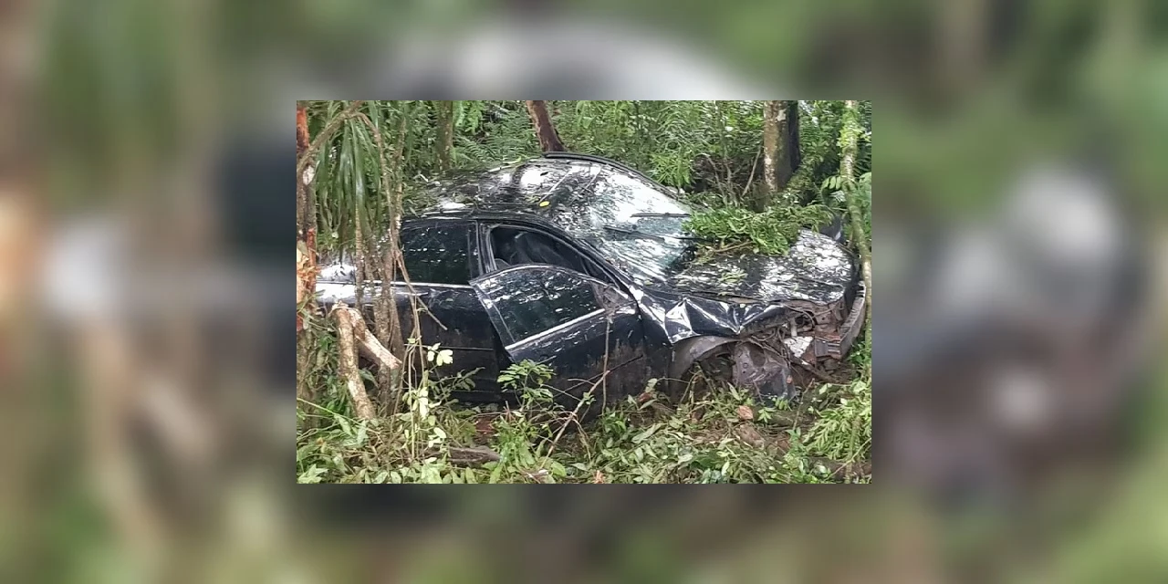 PRF apreende mais de 200kg de maconha em acidente de trânsito