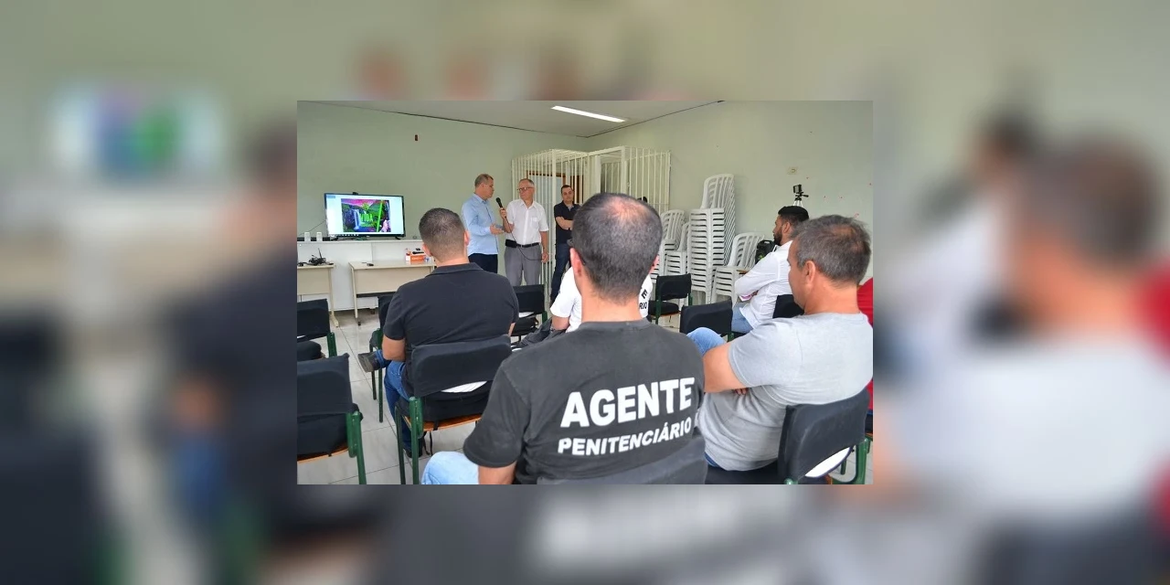 Administradores de cadeias dos Campos Gerais participam de palestra sobre fortalecimento da equipe