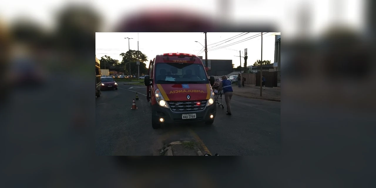 Vídeo: Idosa é atropelada em movimentada Avenida de Ponta Grossa