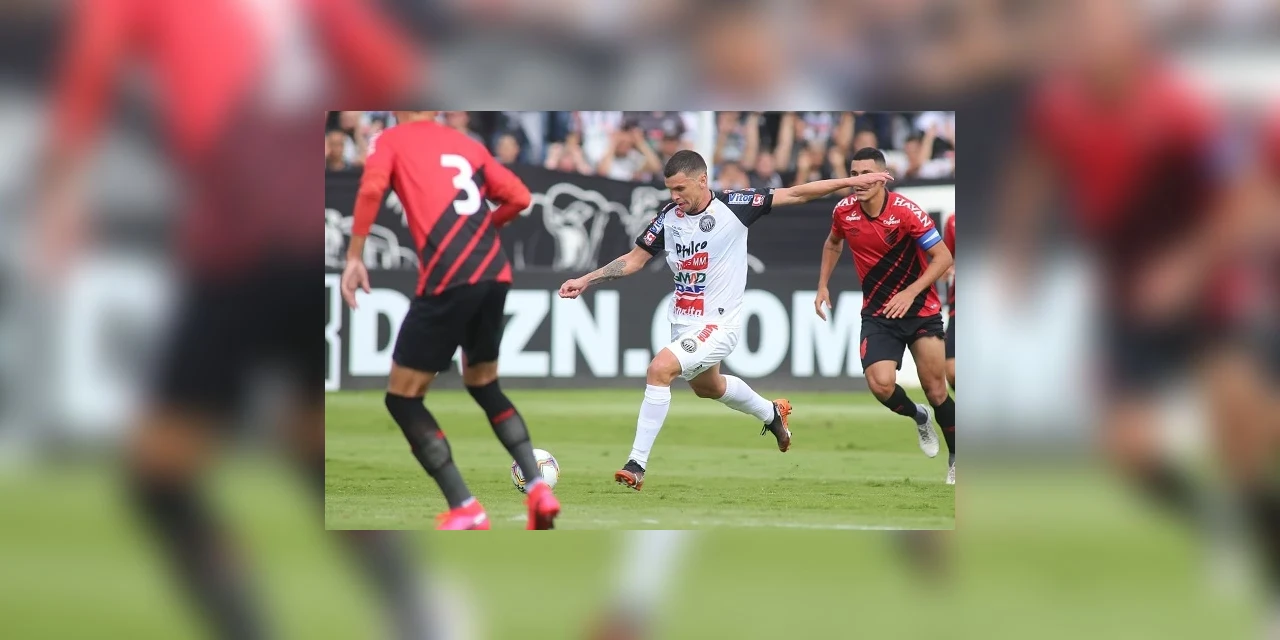 "Atletas lutaram dentro do que podiam fazer", diz técnico do Operário sobre derrota para o Athletico neste domingo