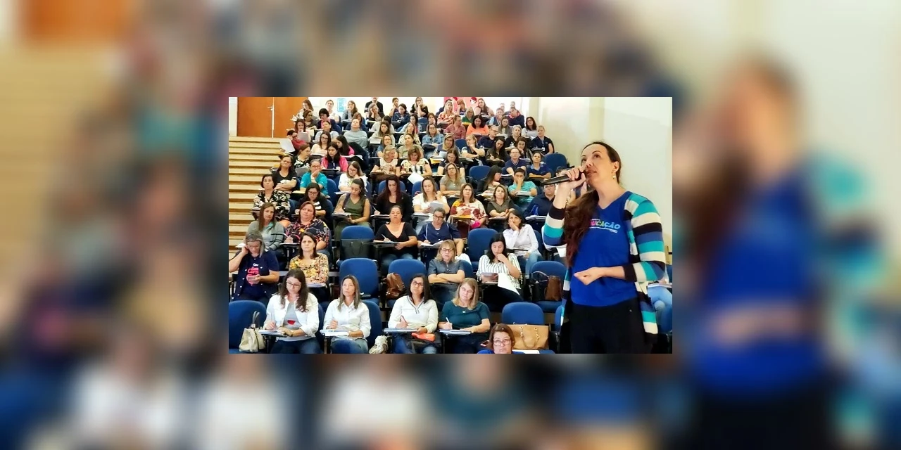 Secretaria de Educação realiza Formação continuada de professores