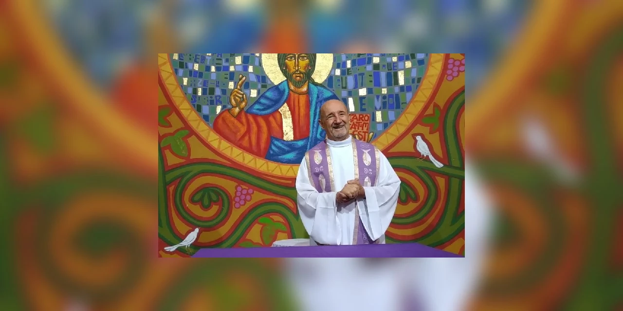 Vídeo: Padre Edvino Sicuro realiza missa de despedida no dia 29 de março
