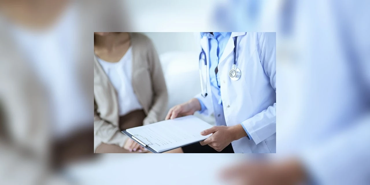 Cinco mil médicos do 'Mais Médicos' são convocados contra o coronavírus