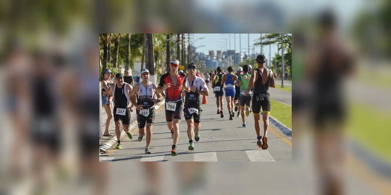 Mais antiga competição do país, Sesc Triathlon Caiobá agita litoral no fim de semana