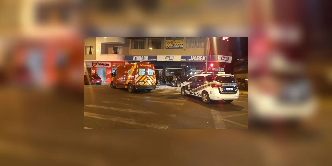 Fotos: 'Gole', tiro, acidente e cadeia na madrugada de PG; Entenda como este motorista perdeu 'o controle'