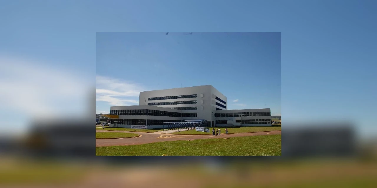 HU suspende atendimento ambulatorial, cirurgias eletivas e visitas
