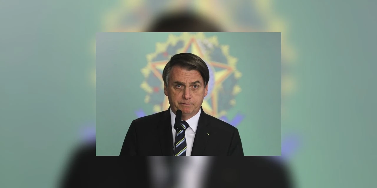 Bolsonaro anuncia segundo ministro infectado pelo Covid-19