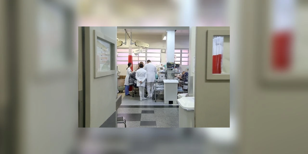 Profissionais da saúde aprovados em concurso serão convocados para atuar no combate ao coronavírus
