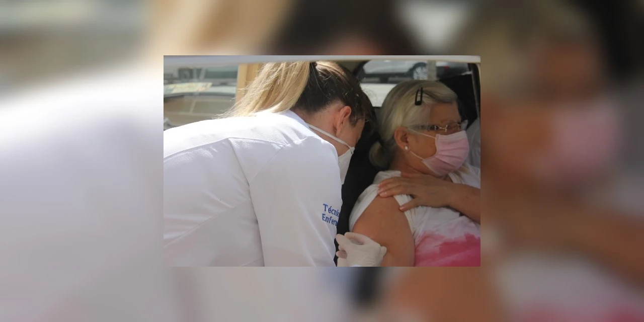 Campo Largo vacina 7,2 mil idosos contra a gripe
