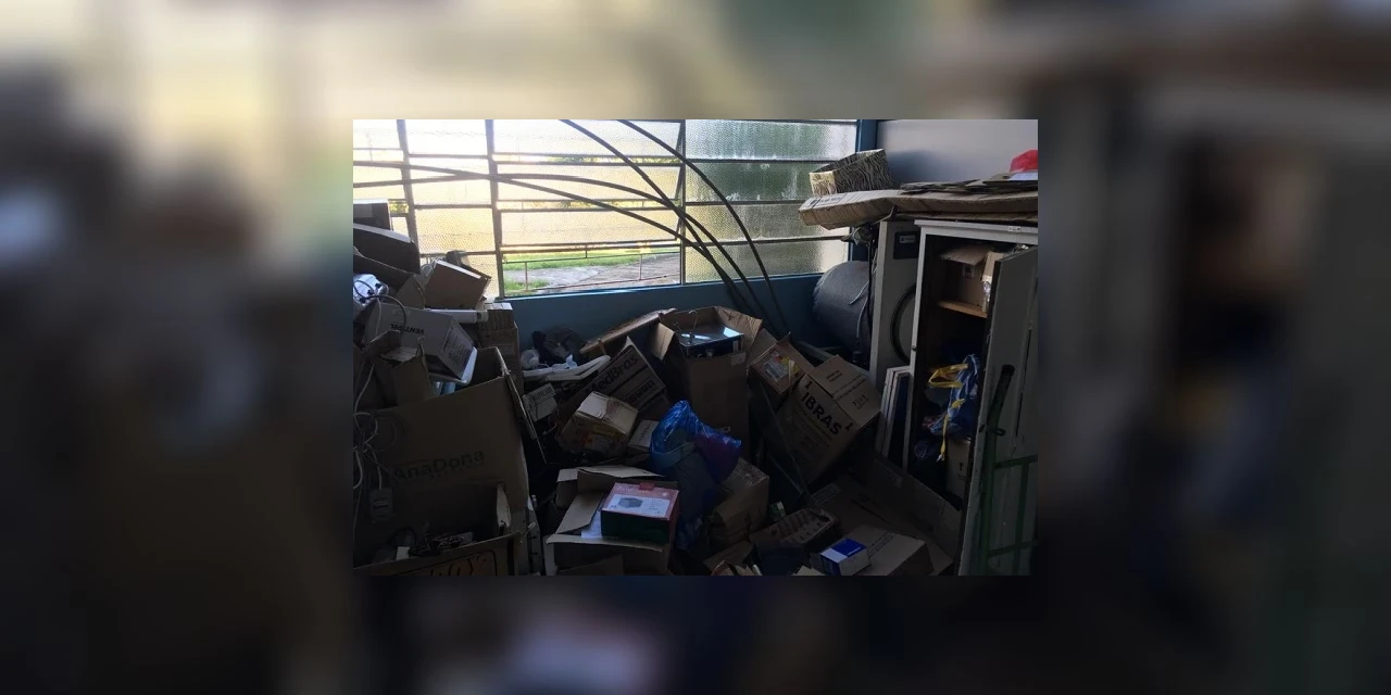 Ladrões invadem Secretária de Saúde de Palmeira e roubam diversos objetos