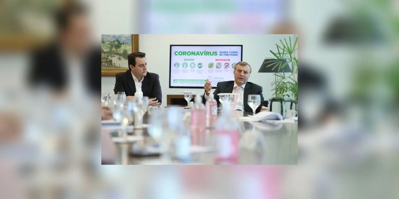 Governo e médicos paranaenses alinham estratégia de combate ao Coronavírus