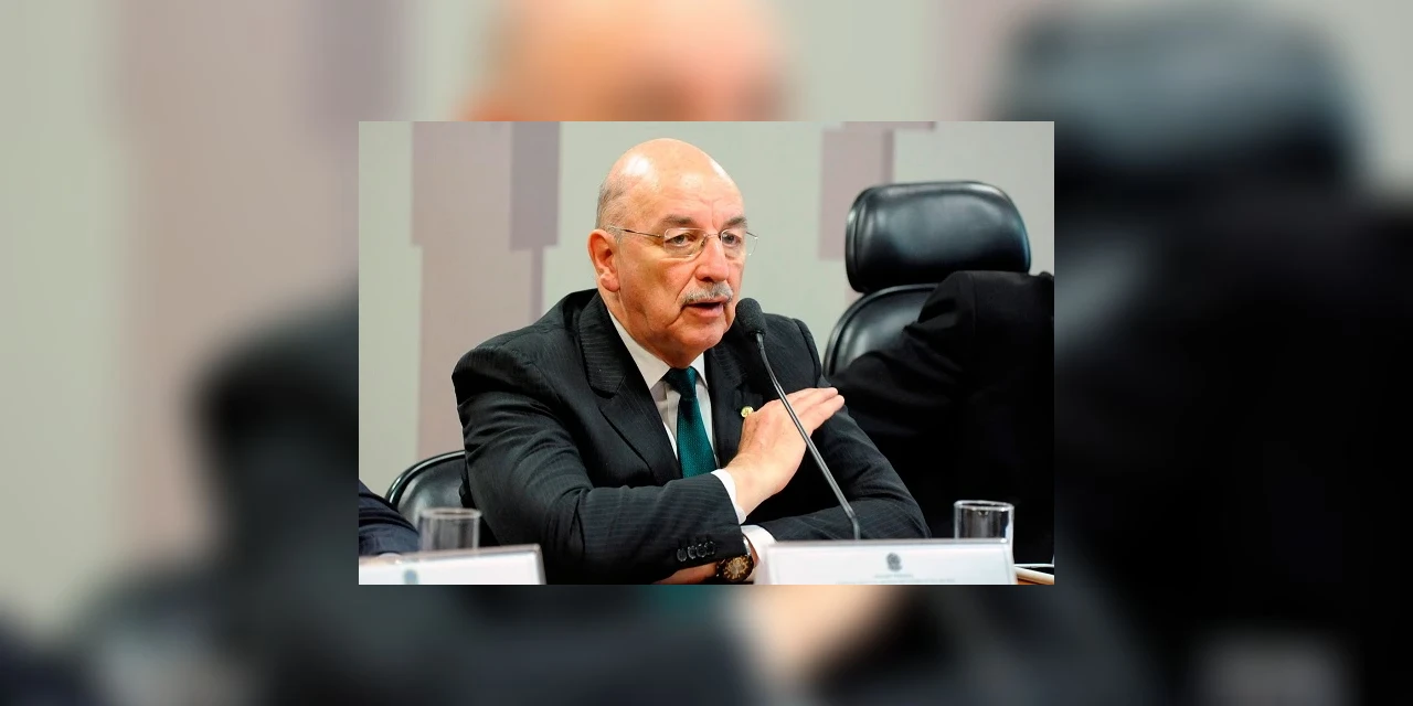 Áudio vazado mostra Osmar Terra oferecendo ajuda a Onyx Lorenzoni para trocar Mandetta