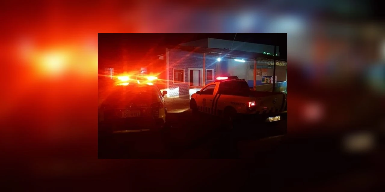 PM e Prefeitura fazem vistoria em bares e lanchonetes de Carambeí para garantir cumprimento da 'lei da quarentena'