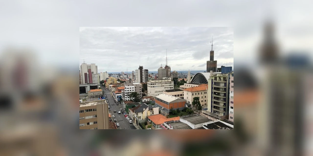 Previsão do tempo: Pancadas de chuva devem continuar nesta terça até o meio da tarde; na quinta-feira a temperatura deve chegar a 1º
