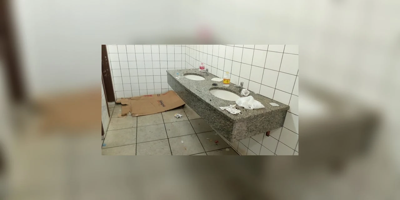 Banheiros públicos são alvo de vandalismo diariamente, afirma Marcio Ferreira