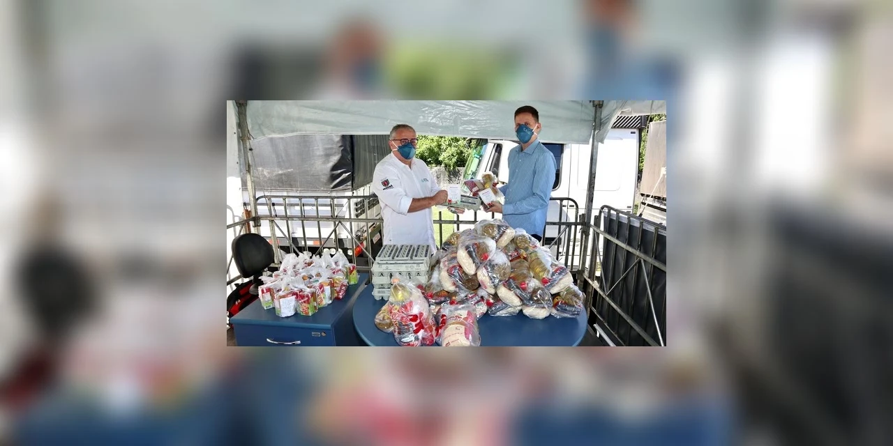 Castrolanda, Frísia e outras cooperativas se unem e realizam doação para caminhoneiros