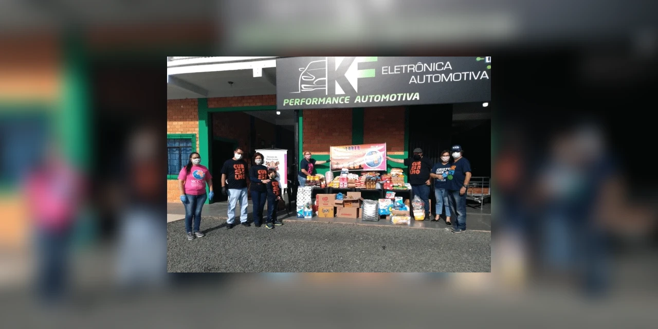 'Drive In Solidário' arrecada 600 quilos de alimento