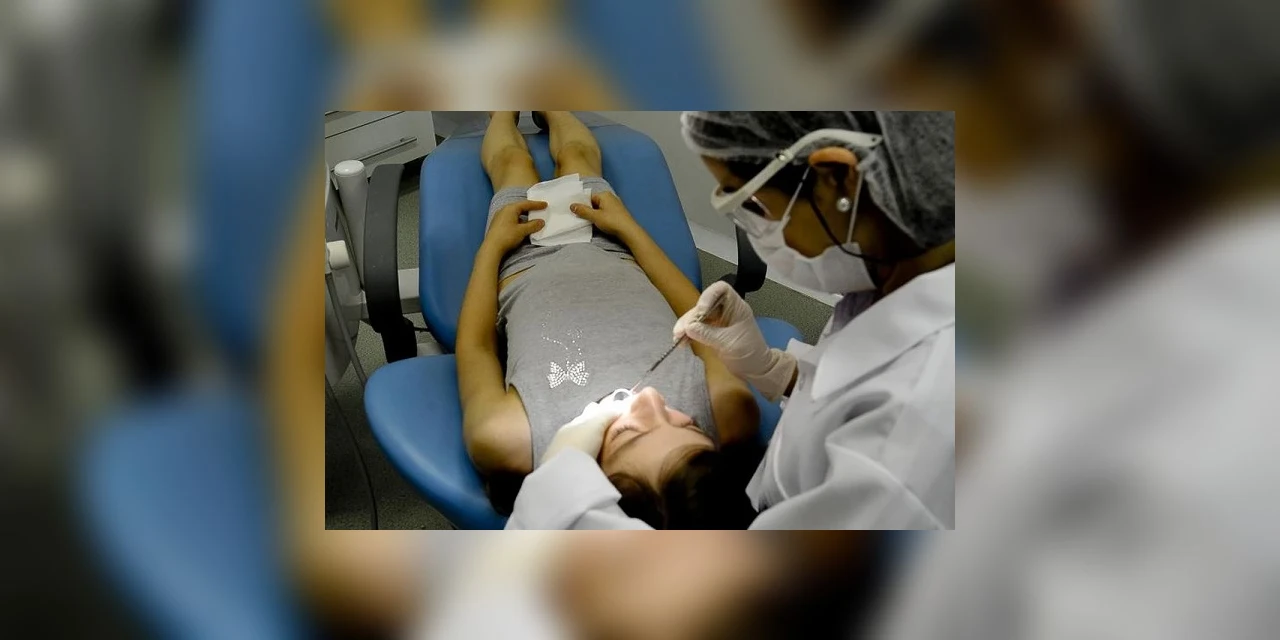 Saiba como a higiene bucal ajuda a prevenir complicações da covid-19