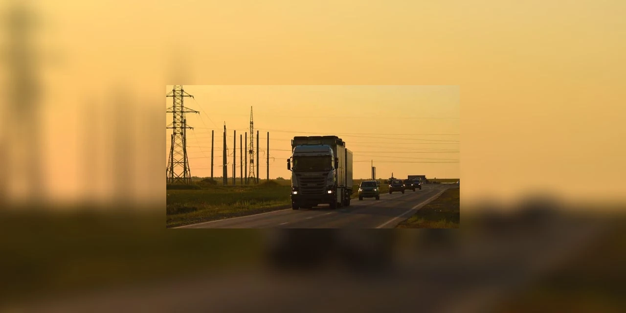 Transporte rodoviário tem queda de 46,4% no volume de cargas no PR