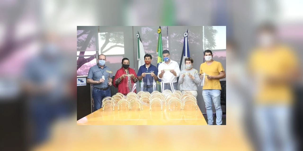 Vídeo: Rotary Club Sabará entrega 1.000 protetores faciais em encontro com prefeito Marcelo Rangel