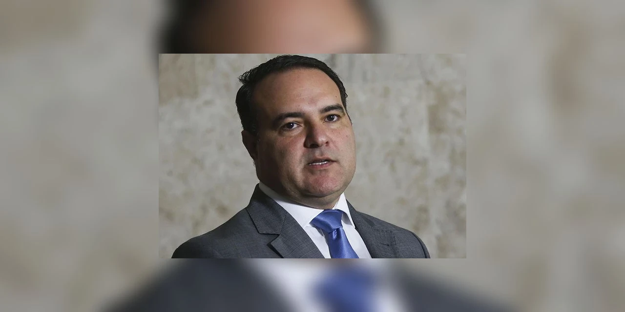 Secretário-geral da presidência pode ser o novo ministro da Justiça, diz comentarista