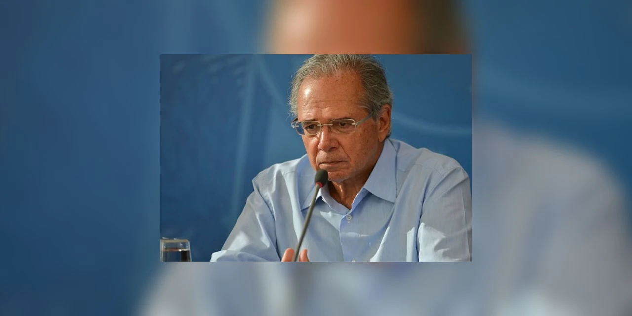 Ministro Paulo Guedes propõe a suspensão de reajustes a servidores públicos durante pandemia