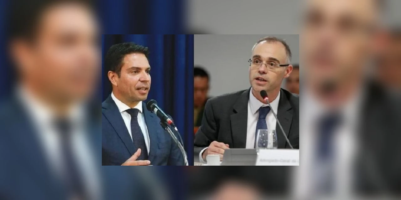 Governo confirma André Mendonça como ministro da Justiça e Alexandre Ramagem no comando da PF