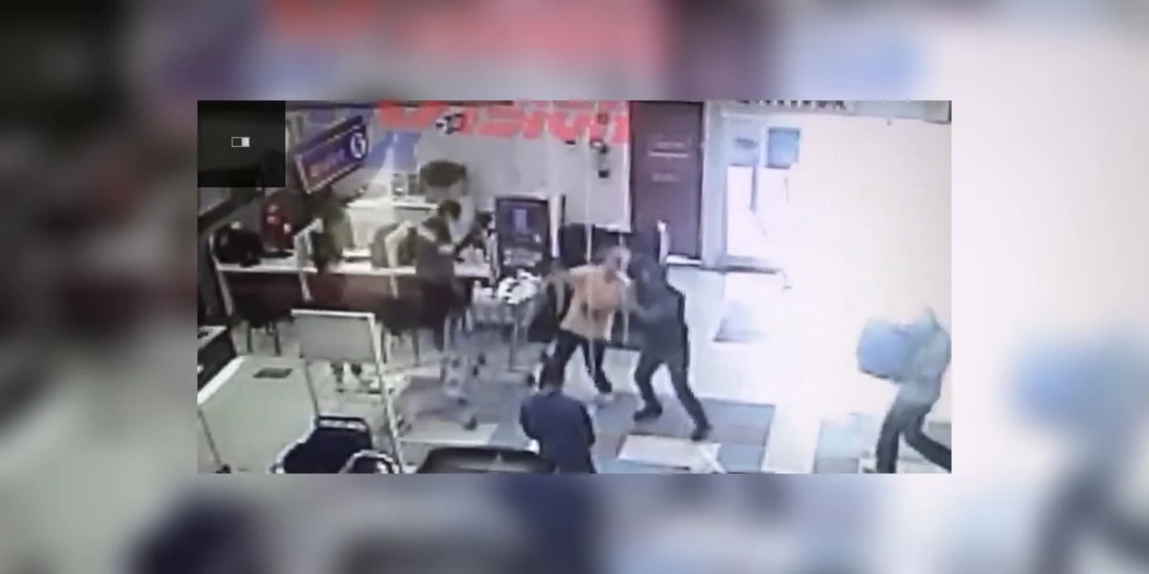 Vídeo mostra confusão e morte por conta do uso de máscara em hipermercado do PR