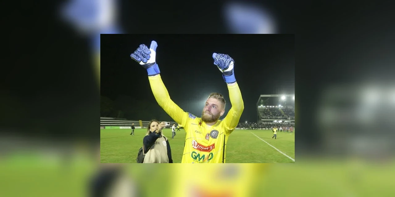 Exclusivo: Simão, ex-goleiro do Operário, está lesionado e não joga mais este ano