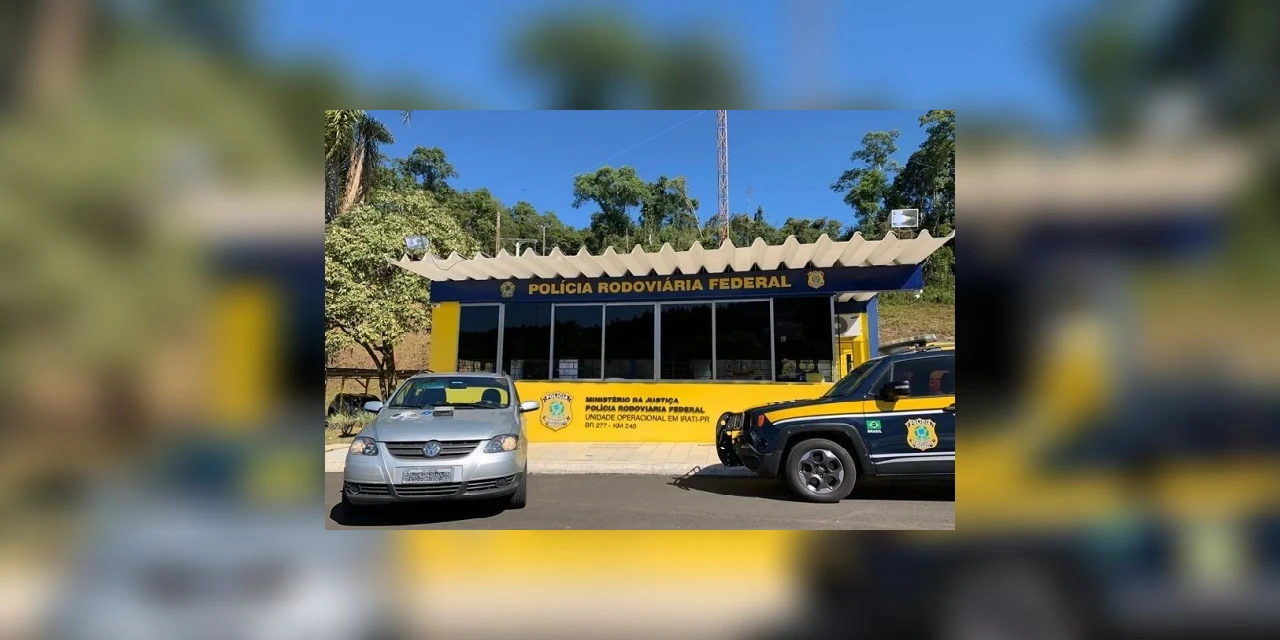 PRF recupera carro roubado e família se emociona: "É o único carro da família sem seguro"