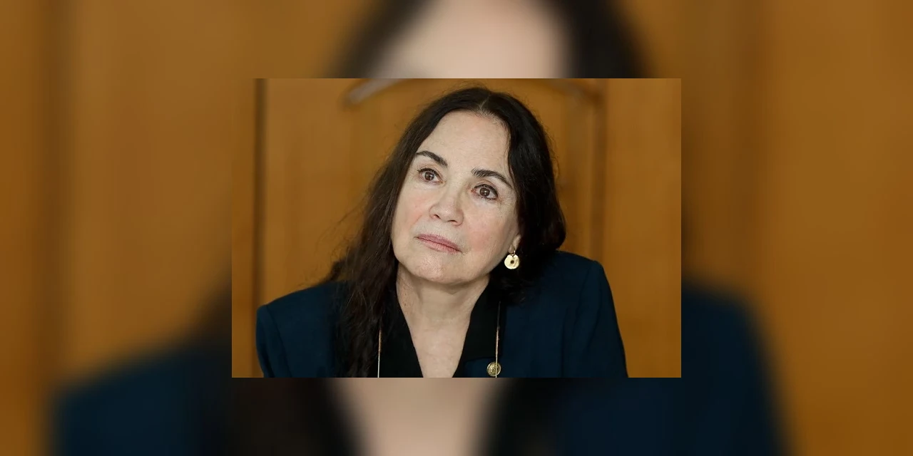 Em entrevista, Regina Duarte relativiza ditadura e discute com apresentadores