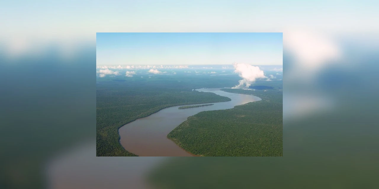 Rio Iguaçu, o maior do Paraná, registra nível mais baixo desde 1931