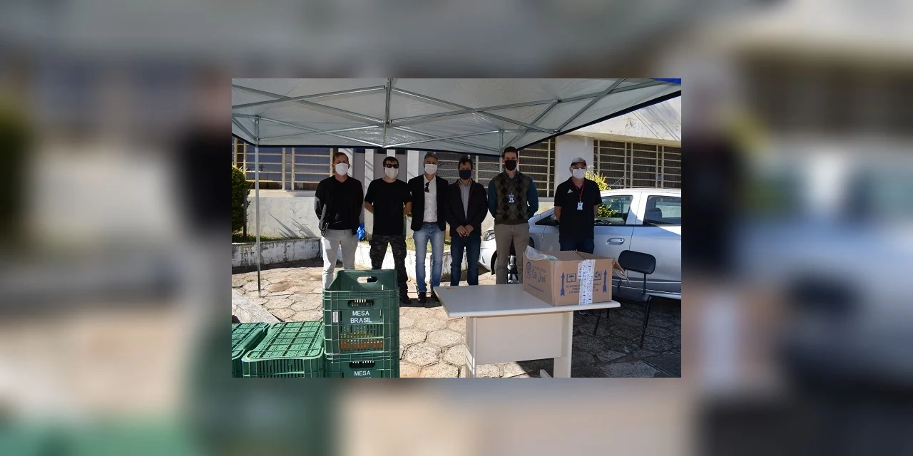 Ação solidária realiza troca de alimentos por máscaras em Guarapuava