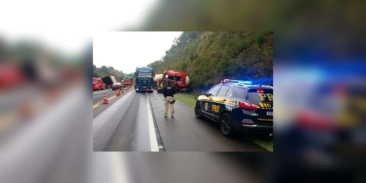 Após acidente no km 430 da BR-376, trânsito volta ao normal na pista
