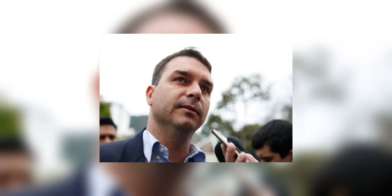 PGR pede para Polícia Federal ouvir empresário que relatou vazamento ao senador Flávio Bolsonaro