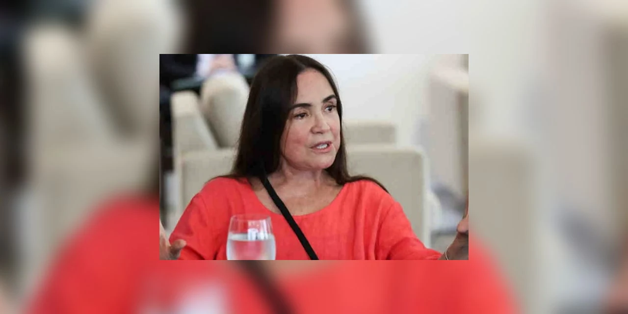 Regina Duarte deixa comando da Secretaria de Cultura