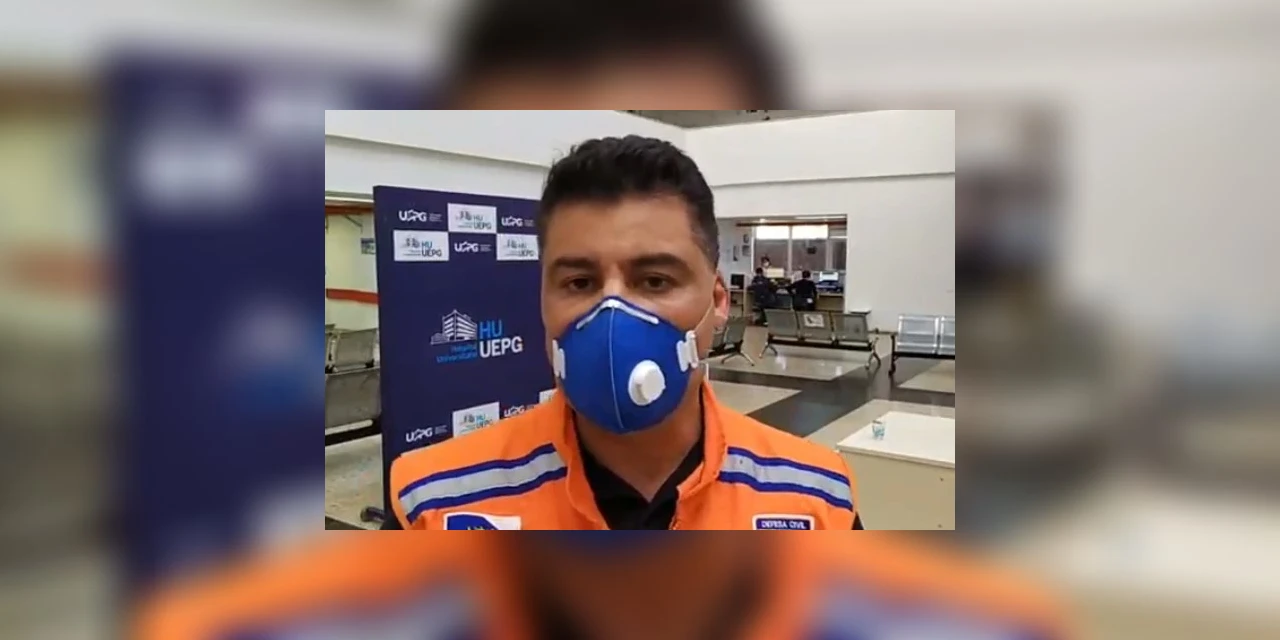 Homem se recusa a usar máscara oferecida pelo prefeito de PG