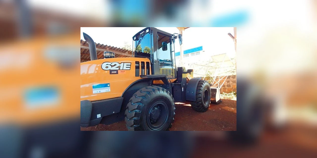 Governo do Paraná viabiliza apoio para municípios reforçarem a frota de máquinas e veículos