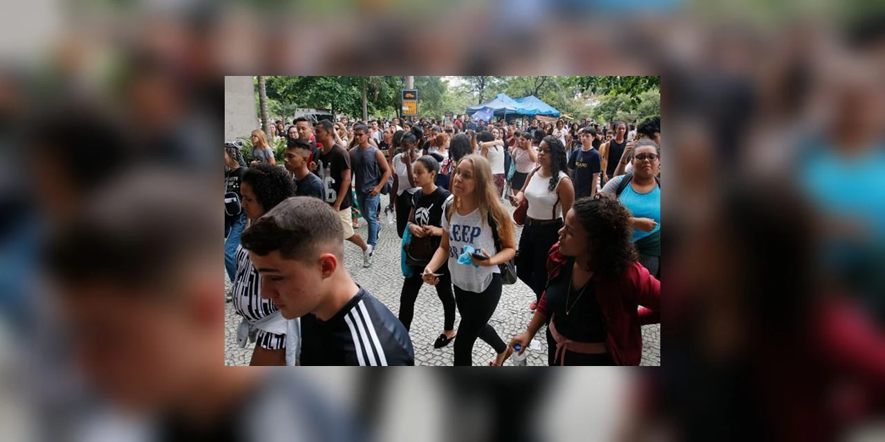 Ministério da Educação decide adiar o Enem 2020; saiba o que muda com a decisão