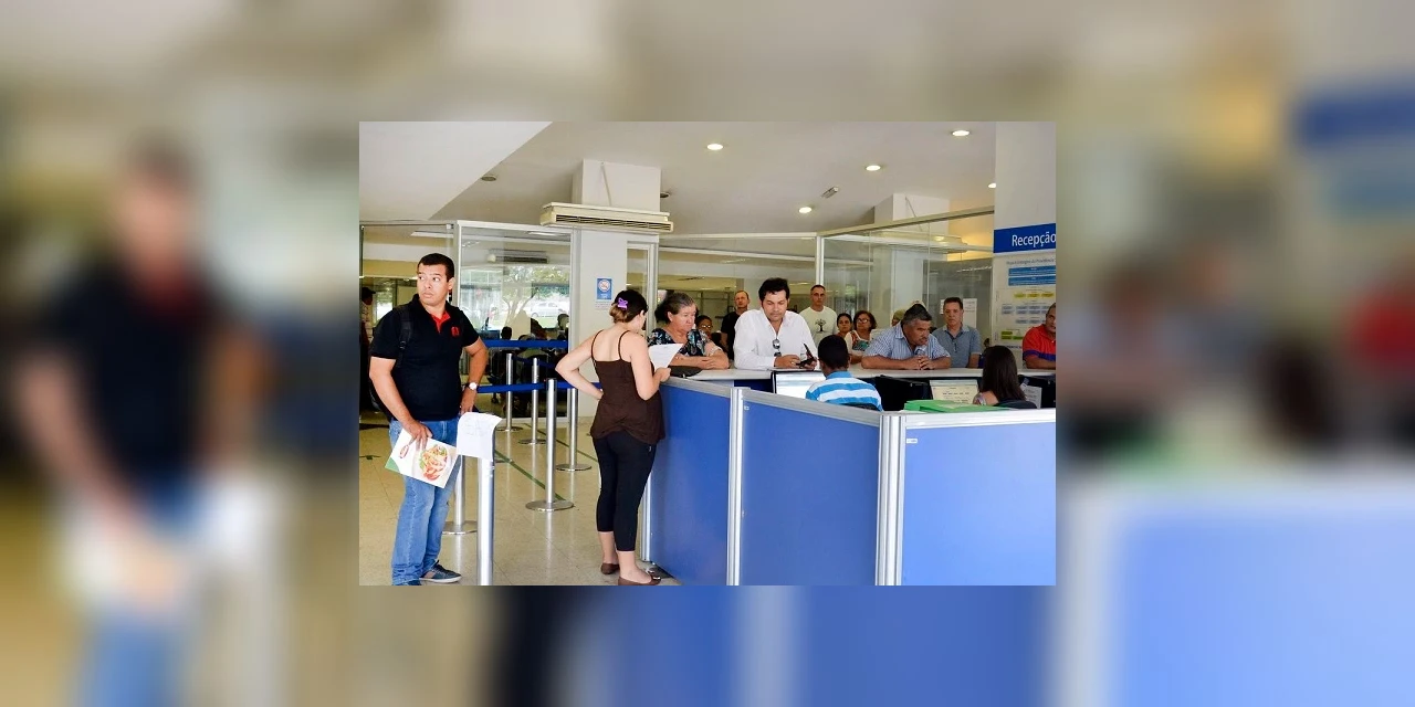 Aposentados e pensionistas começam a receber nesta segunda-feira (25) a segunda parcela do 13°