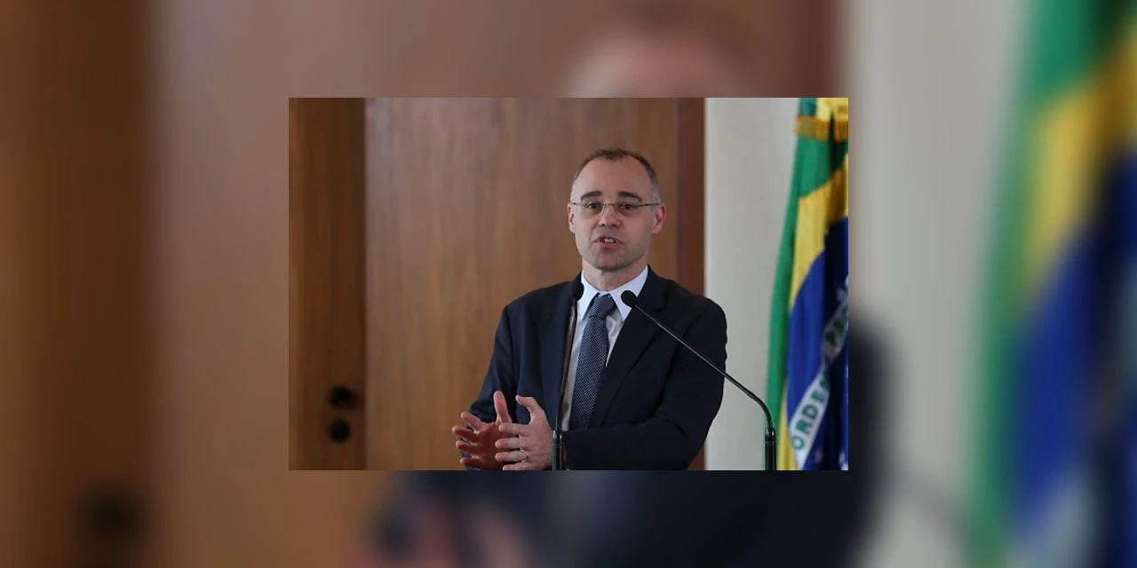 Ministro da Justiça pede ao STF suspensão da oitiva de Abraham Weintraub