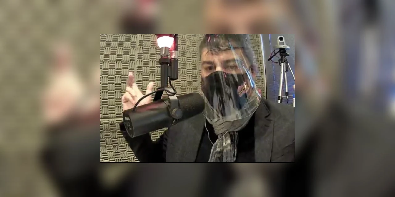 Uso de face shields é uma das medidas estudadas por Rangel para permitir o retorno das aulas no município