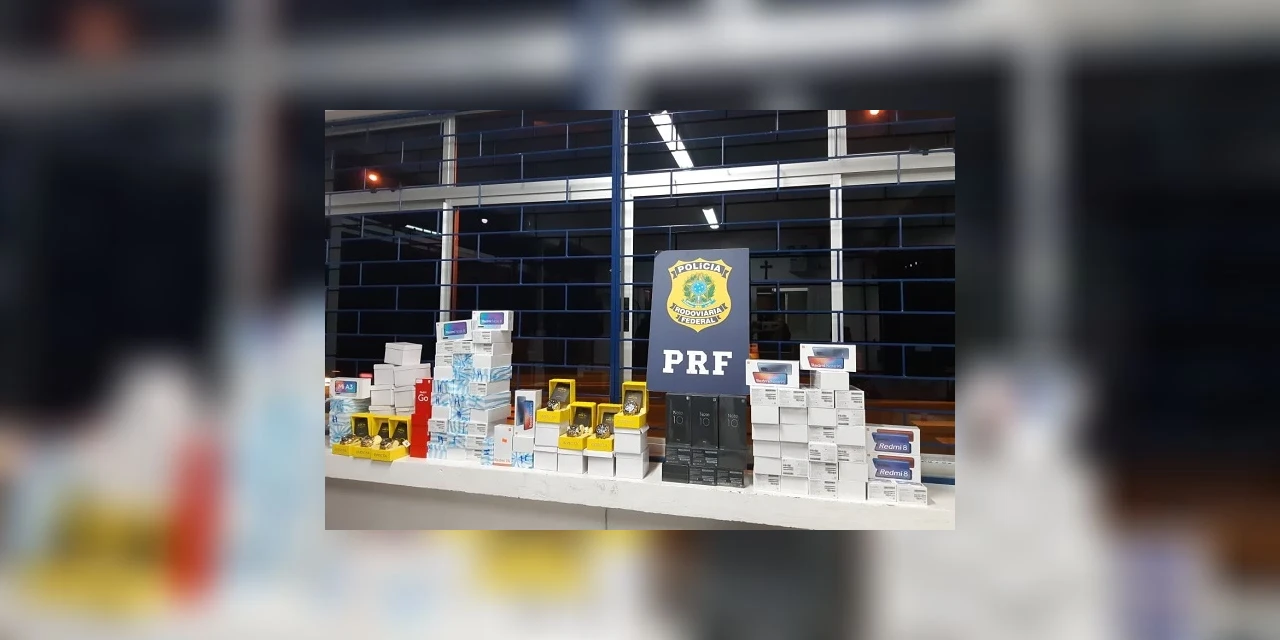 Vídeo: Mercadorias ilegais e drogas são apreendidas no mesmo ônibus, em Ponta Grossa