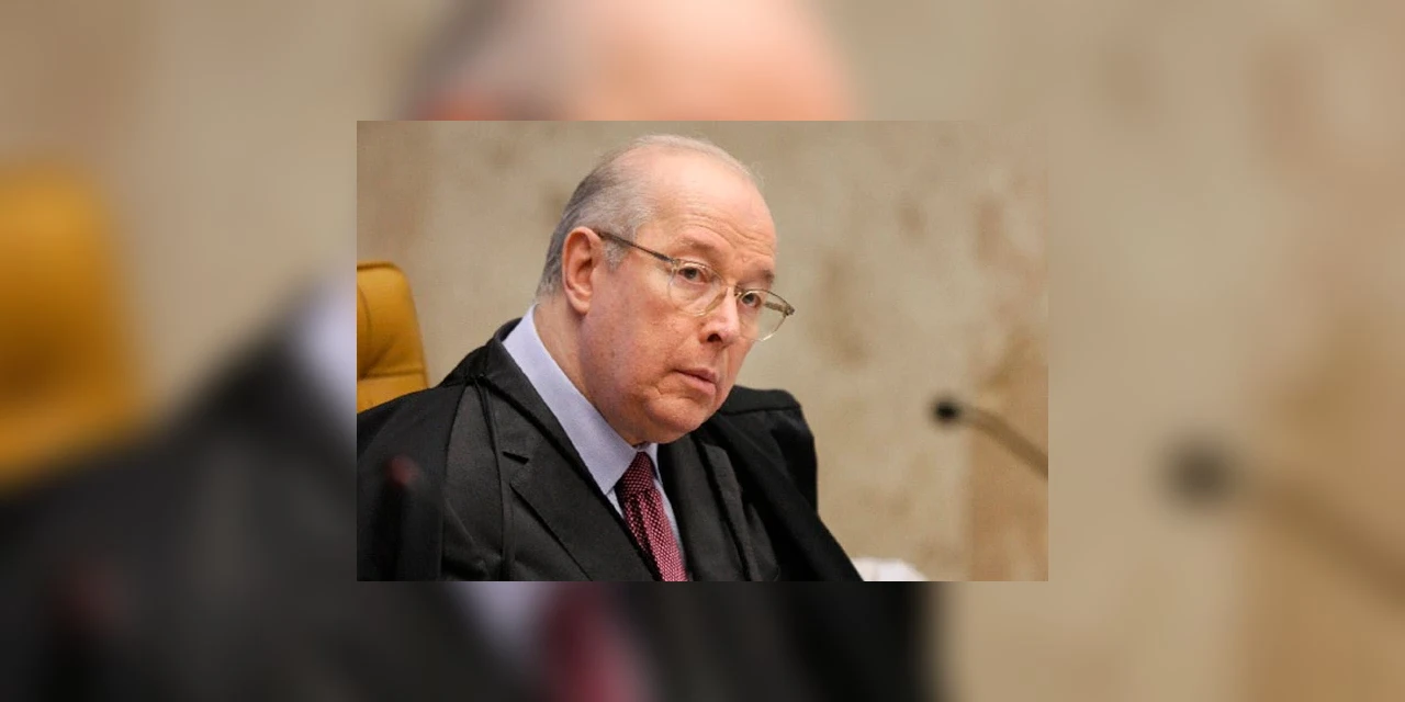 Ministro Celso de Mello arquiva pedido para apreender celular de Bolsonaro