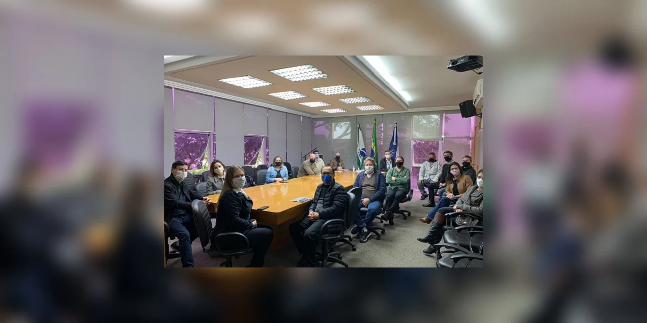 Encontro na Prefeitura Municipal discute a volta dos eventos em PG