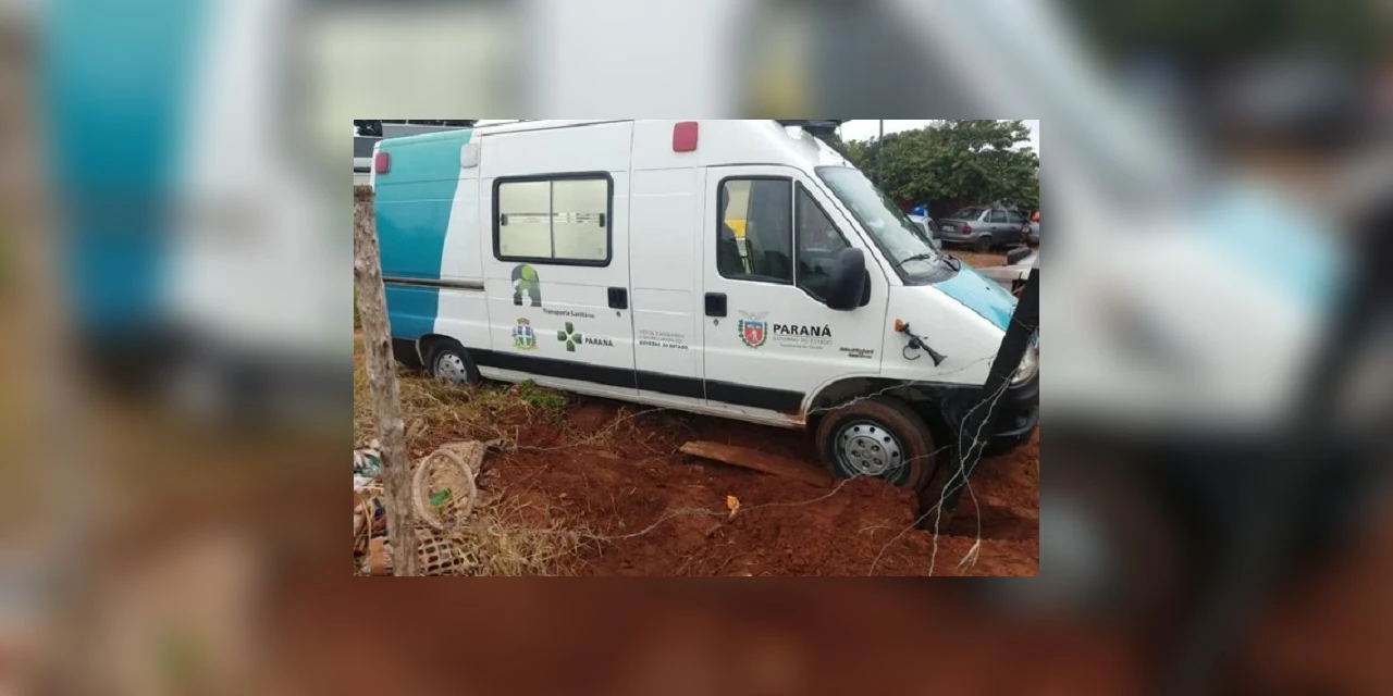 Paciente furta ambulância de hospital no Paraná e acaba preso após se envolver em acidente