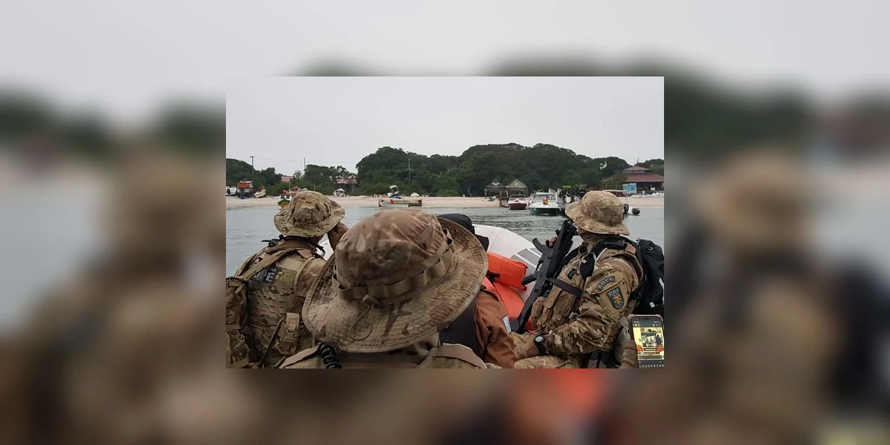 Polícia Ambiental flagra violação de área de preservação ambiental na Ilha do Mel