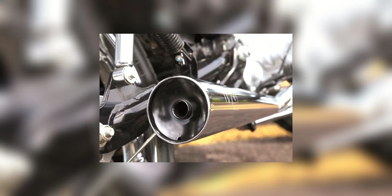 Trocar escapamento da moto para produzir mais ruído pode resultar em multa e apreensão do veículo