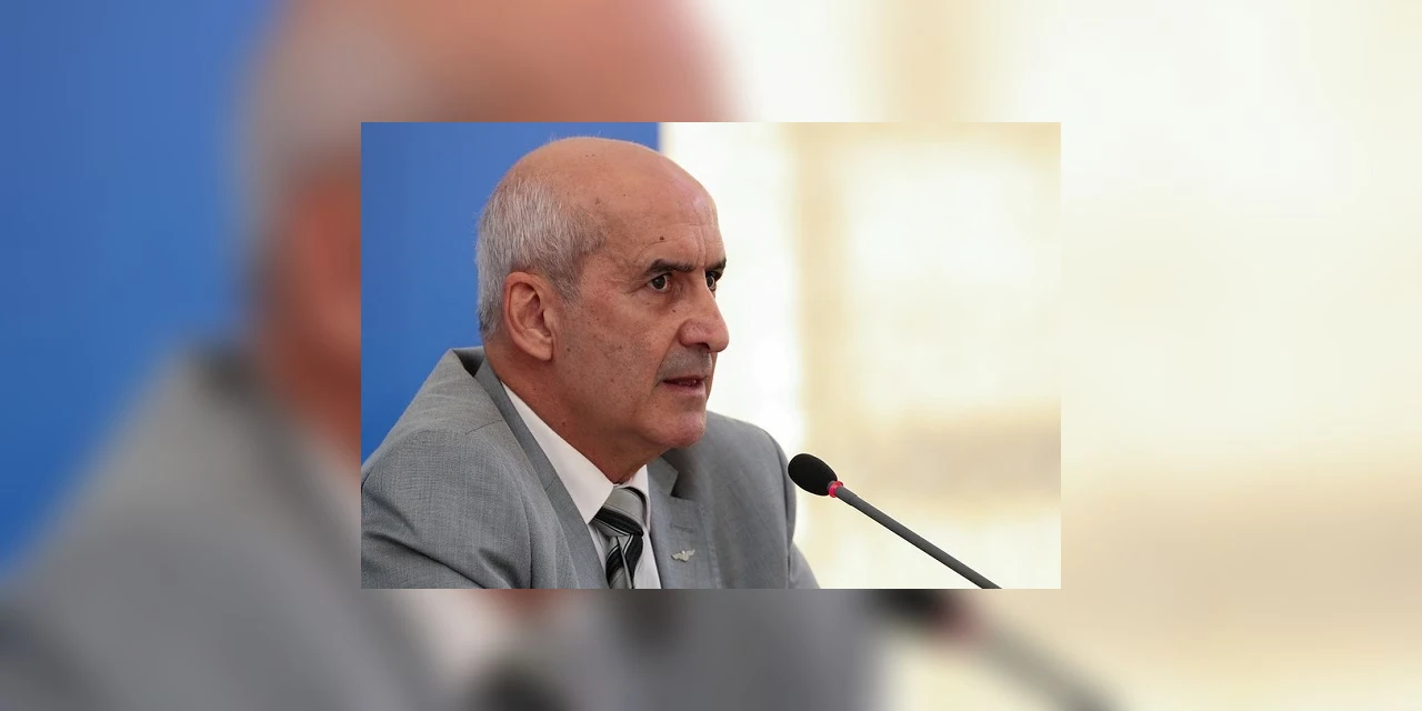 Ministro-chefe da Secretaria de Governo nega risco de golpe militar e diz para oposição "não esticar a corda"